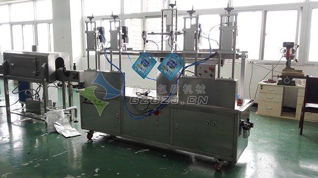 沙司番茄醬包裝機(自立袋、吸嘴袋)整機展示